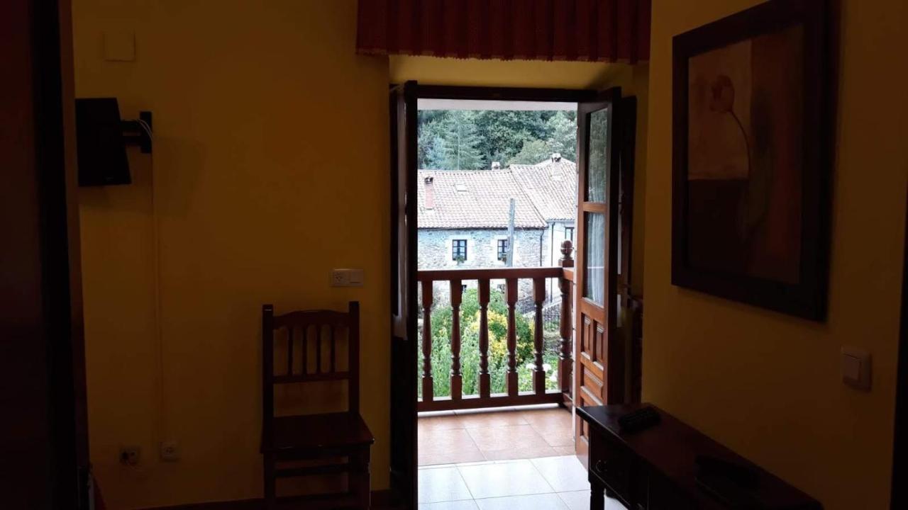 Meson El Pucheru Hotel Barcenaciones Exterior photo